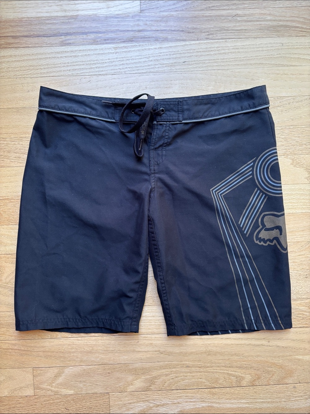 VTG Y2K Fox Racing Shorts Women’s Size 7 Waist 34 Boardshorts Black Side Graphic